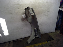 Load image into Gallery viewer, FRONT FENDER Boxster Boxster S 97 98 99 00 01 02 03 04 Right - 1373002