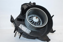 Load image into Gallery viewer, FRONT A/C HEATER BLOWER MOTOR 528D 528i 535i 535i Gt 550i 550i Gt 09-15 - 1373371