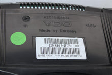 Load image into Gallery viewer, SPEEDOMETER CLUSTER 645i 2004 04 2005 05 - 1374642