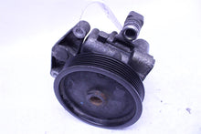 Load image into Gallery viewer, POWER STEERING PUMP C250 C300 C350 C63 E350 E550 E63 10-13 - 1379693