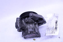 Load image into Gallery viewer, POWER STEERING PUMP C250 C300 C350 C63 E350 E550 E63 10-13 - 1379693