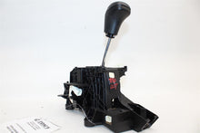 Load image into Gallery viewer, Floor Shifter Toyota Highlander 2018 18 - 1379905