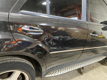 Load image into Gallery viewer, REAR DOOR Mercedes ML350 ML450 ML550 2006 06 07 08 09 - 11 Right - 1385382
