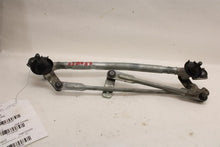 Load image into Gallery viewer, WINDSHIELD WIPER TRANSMISSION Hyundai Elantra 2017 17 2018 18 - 1385540