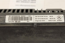 Load image into Gallery viewer, INFO-GPS SCREEN Mercedes-Benz E350 E550 E63 2010 10 2011 11 - 1386645