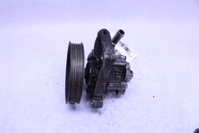Load image into Gallery viewer, POWER STEERING PUMP Land Rover LR2 2008 08 2009 09 2010 10 2011 11 - 1392387