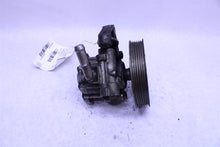 Load image into Gallery viewer, POWER STEERING PUMP Land Rover LR2 2008 08 2009 09 2010 10 2011 11 - 1392387