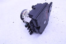 Load image into Gallery viewer, ABS ANTI-LOCK BRAKE PUMP Kia Sorento 2016 16 2017 17 - 1396539