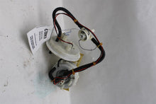 Load image into Gallery viewer, FUEL PUMP BMW 550i 550i Gt 650i 10 11 12 13 14 15 - 1397364