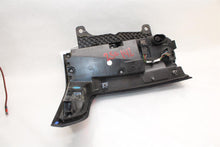 Load image into Gallery viewer, TAIL LIGHT LAMP ASSEMBLY Range Rover 13 14 15 16 17 Right - 1398308