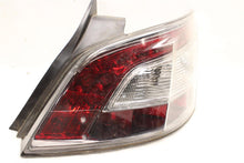 Load image into Gallery viewer, OUTER TAIL LIGHT LAMP Nissan Maxima 2012 12 2013 13 2014 14 Right - 1402241