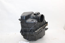 Load image into Gallery viewer, AIR CLEANER BOX Toyota Rav4 06 07 08 09 10 11 12 - 1402911