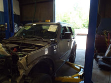 Load image into Gallery viewer, ABS Pump Dodge Nitro 2007 - MRK464322