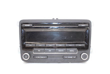 Load image into Gallery viewer, CD PLAYER RADIO Volkswagen Beetle Jetta Passat 11 12 13 14 - 1411021
