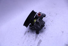 Load image into Gallery viewer, POWER STEERING PUMP Gl320 Gl350 Gl450 Gl550 ML320 ML350 ML450 06-12 - 1418692