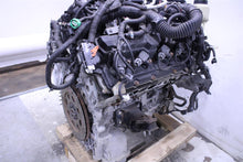 Load image into Gallery viewer, ENGINE MOTOR Infiniti QX80 2017 17 5.6L VIN A - 1420222