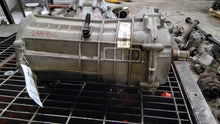 Load image into Gallery viewer, TRANSFER CASE Porsche Cayenne 11 12 13 14 15 16 17 18 - 1425448