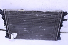 Load image into Gallery viewer, RADIATOR Audi A8 S8 11 12 13 14 15 16 - 1425821