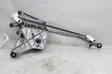 Load image into Gallery viewer, WINDSHIELD WIPER MOTOR Audi Q7 2017 17 2018 18 2019 19 - 1426199