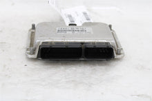 Load image into Gallery viewer, ECU ECM COMPUTER Audi TT 2000 00 2001 01 2002 02 - 1428496