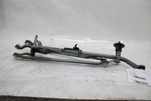 Load image into Gallery viewer, WINDSHIELD WIPER TRANSMISSION Honda CR-V 17 18 19 20 21 22 - 1437084