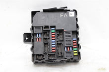 Load image into Gallery viewer, FUSE BOX Nissan NV 1500 NV2500 NV3500 12 13 14 15 16 - 1437425