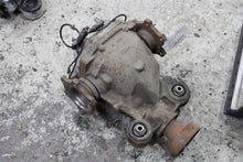 Load image into Gallery viewer, CARRIER ASSEMBLY FX Series FX35 FX50 QX70 2009-2017 AWD - 1439432