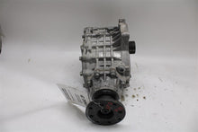 Load image into Gallery viewer, TRANSFER CASE Kia Telluride 20 21 22 23 24 - 1439541