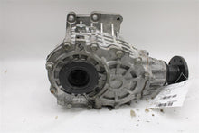 Load image into Gallery viewer, TRANSFER CASE Kia Telluride 20 21 22 23 24 - 1439541