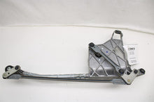 Load image into Gallery viewer, WINDSHIELD WIPER MOTOR Audi Q7 2017 17 2018 18 2019 19 - 1439983