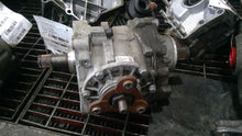 Load image into Gallery viewer, Transfer Case Volkswagen Atlas 2019 - 1446060