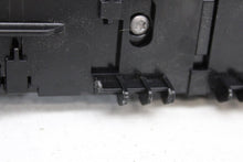 Load image into Gallery viewer, Console Mercedes-Benz CLA250 CLA45 2014 14 - 1446429