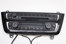 Load image into Gallery viewer, Radio BMW 320i 2018 - 1449115