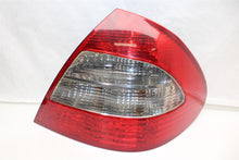 Load image into Gallery viewer, TAIL LIGHT LAMP ASSEMBLY E350 E550 E280 E300 E320 E63 07-09 Right - 1449219