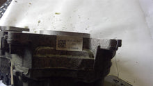 Load image into Gallery viewer, Transfer Case Jaguar XE 2017 - 1449268
