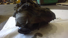 Load image into Gallery viewer, TRANSFER CASE ML320 ML350 ML550 E320 E350 GL450 06 07 08 09 - 12 - 1449977