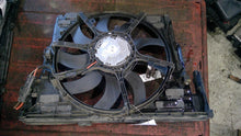 Load image into Gallery viewer, RADIATOR FAN ASSEMBLY 535i 535i Gt 640I 740i 740il Active 5 10-17 - 1451856