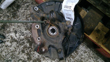 Load image into Gallery viewer, Rear Hub With Spindle BMW 330i GT 2018 - 1462581
