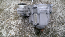 Load image into Gallery viewer, TRANSFER CASE 228I 320i 328D 328i 328I GT 335i 335i GT 428i 435i 12-15 - 1463889