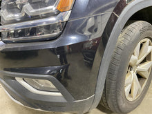 Load image into Gallery viewer, Front Bumper Volkswagen Atlas 2018 - 1465631