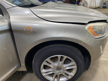 Load image into Gallery viewer, FRONT FENDER Volvo S60 XC60 09 10 11 12 13 14 15 16 17 Right - 1469388