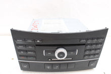 Load image into Gallery viewer, RADIO Mercedes-Benz E300 E350 E550 E63 2011 11 2012 12 - 1470143