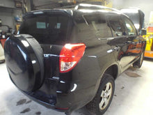 Load image into Gallery viewer, THROTTLE BODY TOYOTA RAV 4 RAV4 2006 4CYL - MRK464388