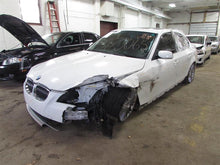 Load image into Gallery viewer, FRONT DOOR BMW 528i 525i 545i 550i 530i 2004 04 05 06 07 08 09 10 Right - 856294