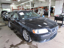 Load image into Gallery viewer, CV AXLE SHAFT Volvo S60 V70 01 02 03 04 05 - 09 Left - 870228