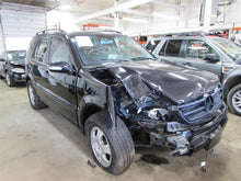 Load image into Gallery viewer, QUARTER GLASS Mercedes ML320 ML430 ML500 1999 99 00 01 02 03 04 05 Left - 1376683