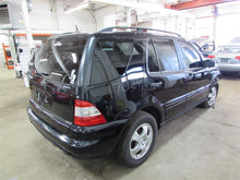 Load image into Gallery viewer, QUARTER GLASS Mercedes ML320 ML430 ML500 1999 99 00 01 02 03 04 05 Left - 1376683
