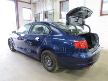 Load image into Gallery viewer, STRUT Jetta 2011 11 2012 12 2013 13 Front - 877211