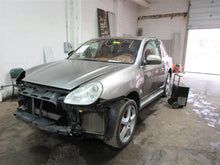 Load image into Gallery viewer, FRONT SPINDLE Cayenne 2003 03 04 05 06 07 08 09 10 Right - 908591