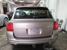 Load image into Gallery viewer, FRONT SPINDLE Cayenne 2003 03 04 05 06 07 08 09 10 Right - 908591
